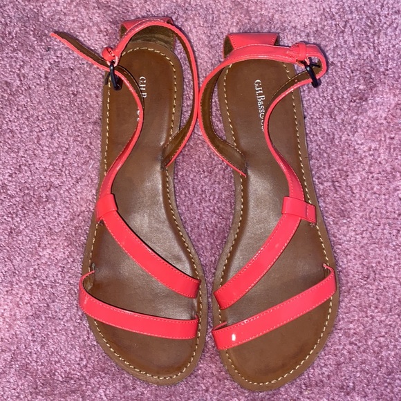 NWOT BASS Summer Sandals - Picture 2 of 4